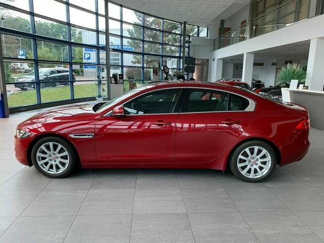 Jaguar XE 2.0D 180KM AUTO Prestige Faktura VAT23%