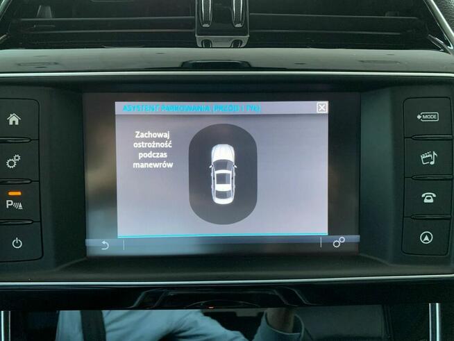 Jaguar XE 2.0D 180KM AUTO Prestige Faktura VAT23%