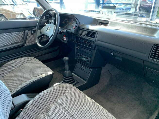 323 1.6 GLX 4d Samochód fabrycznie Nowy