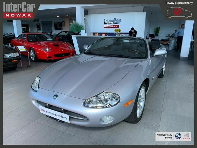 Jaguar XK8 CONVERTIBLE MY 2002 z Prywatnej Kolekcji