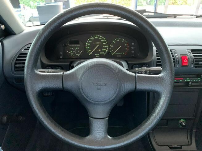 Mazda 323 F z 1990 roku z silnikiem 1.8 o mocy 103 KM Fabrycznie Nowa