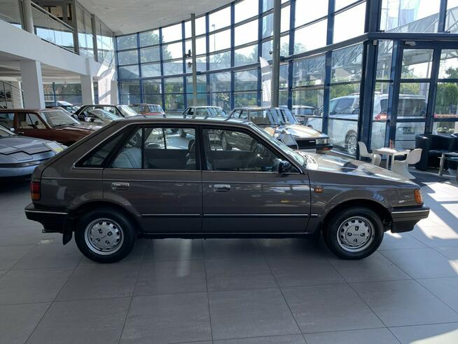 Mazda 323 Fabrycznie nowy z prywatnej kolekcji Heinza Macchi