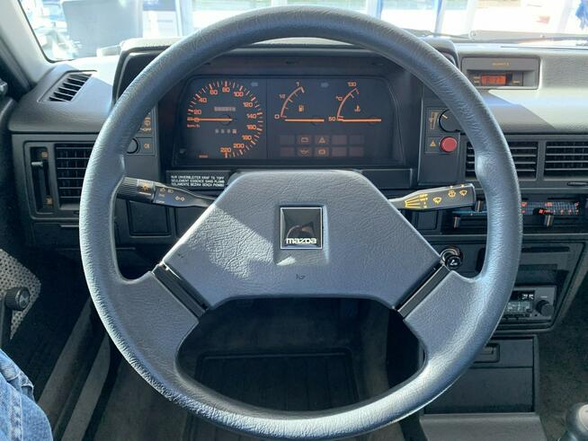 Mazda 323 Fabrycznie nowy z prywatnej kolekcji Heinza Macchi