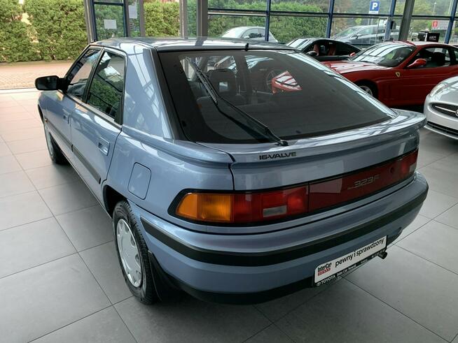 Mazda 323F Fabrycznie nowy auto z kolekcji Heinza Macchi