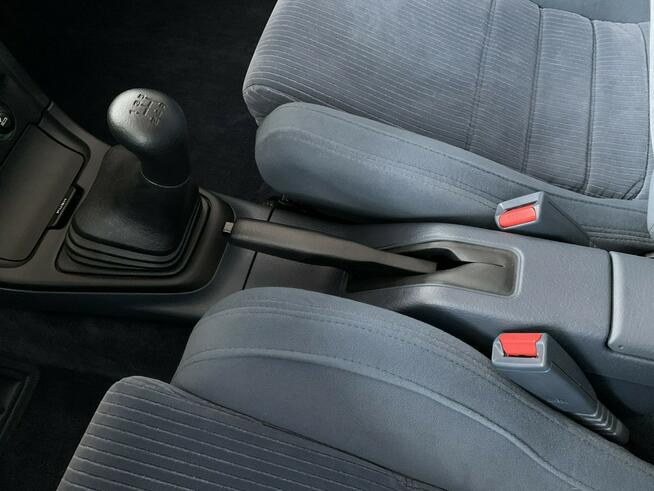 Mazda 323F Fabrycznie nowy auto z kolekcji Heinza Macchi