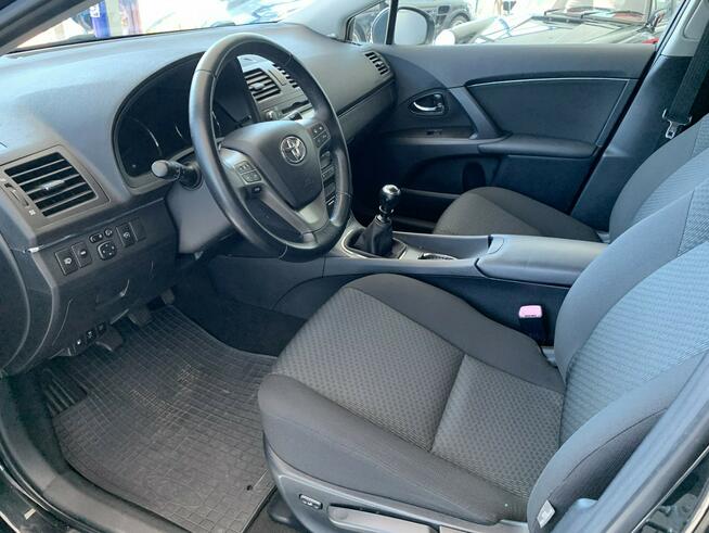 Toyota Avensis Niski przebieg salon PL 1wł VAT 23%