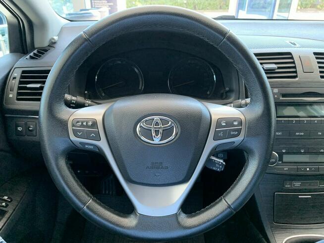 Toyota Avensis Niski przebieg salon PL 1wł VAT 23%