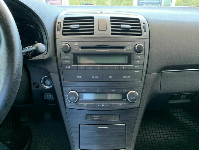 Toyota Avensis Niski przebieg salon PL 1wł VAT 23%