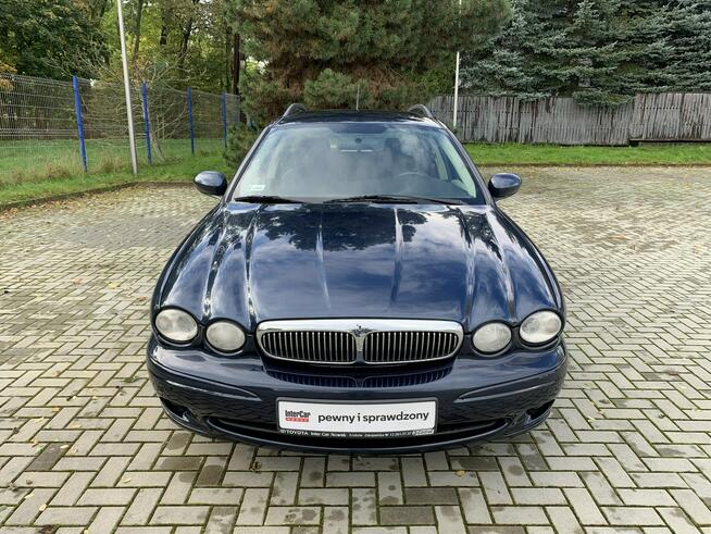 Jaguar X-Type Wersja z dużym, dotykowym ekranem infotainment w środkowej konsoli