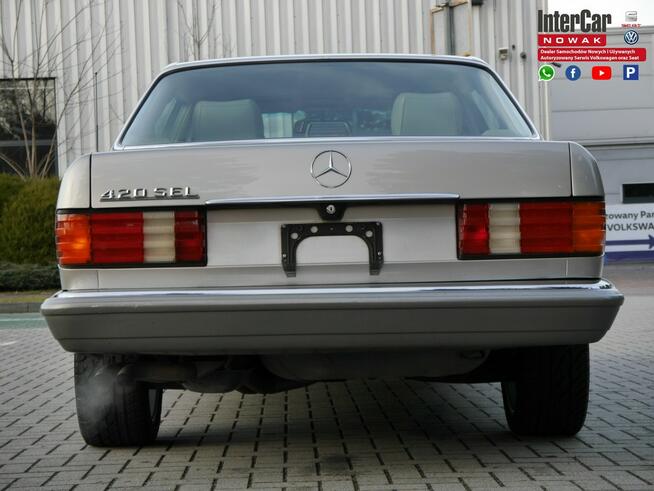 Klasyczny Mercedes W126 w wersji long