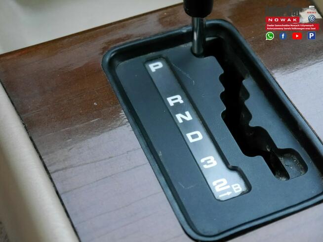 Klasyczny Mercedes W126 w wersji long