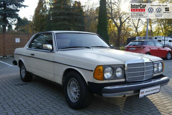 Klasyczny Mercedes W123 Coupe. Faktura VAT23%