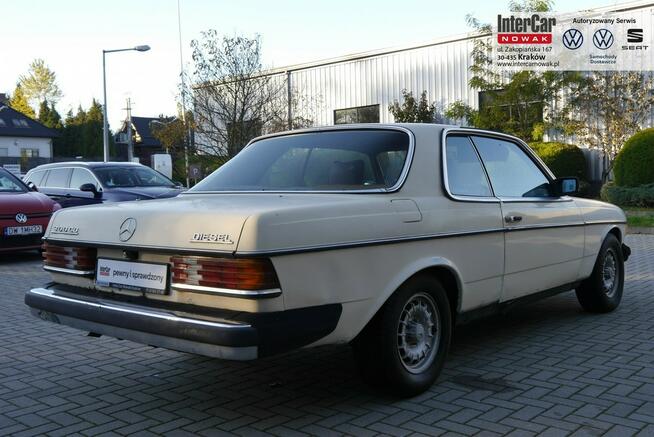 Klasyczny Mercedes W123 Coupe. Faktura VAT23%