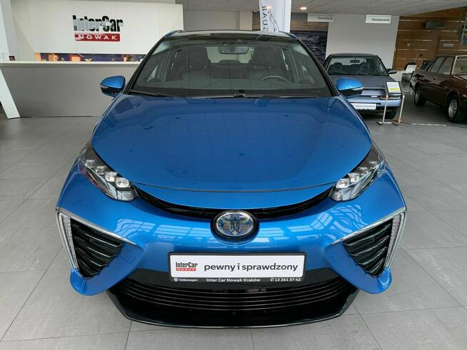Toyota Mirai Futurystyczne auto bogato doposażone przepiękny kolor