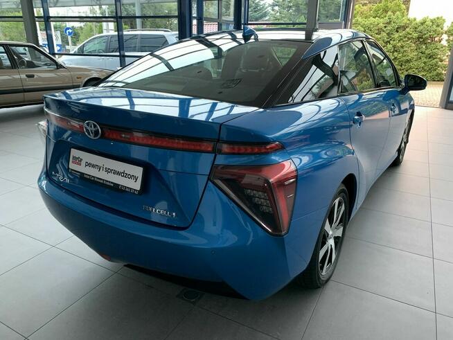 Toyota Mirai Futurystyczne auto bogato doposażone przepiękny kolor