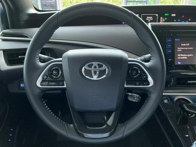 Toyota Mirai Futurystyczne auto bogato doposażone przepiękny kolor