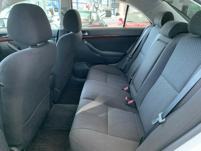 Toyota Avensis Benzyna Automat Polski Salon