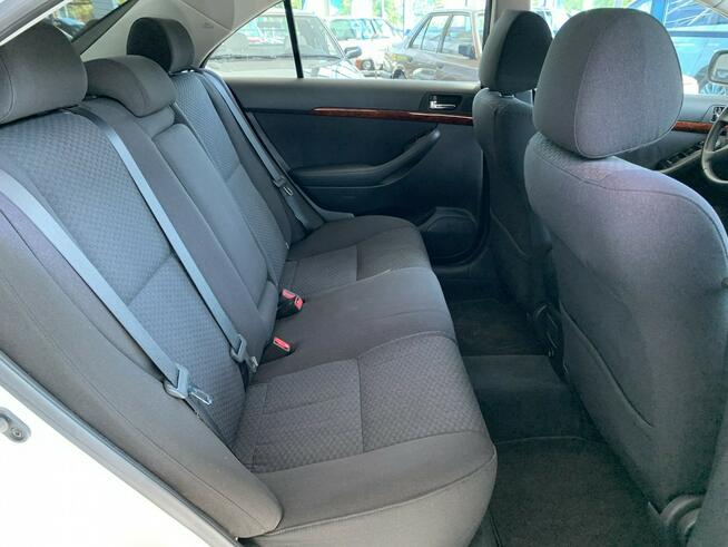 Toyota Avensis Benzyna Automat Polski Salon