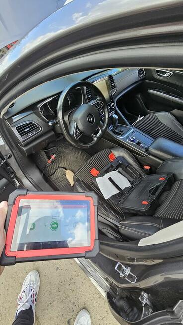 Sprawdzenie samochodu auta przed zakupem