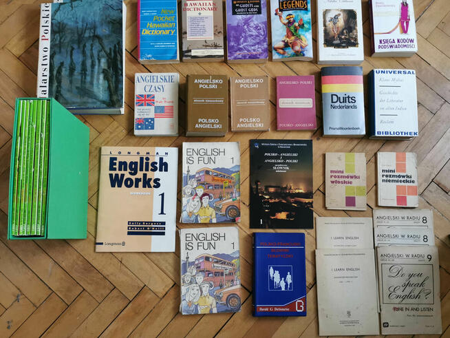 Książki - likwidacja biblioteki - 10 zł.