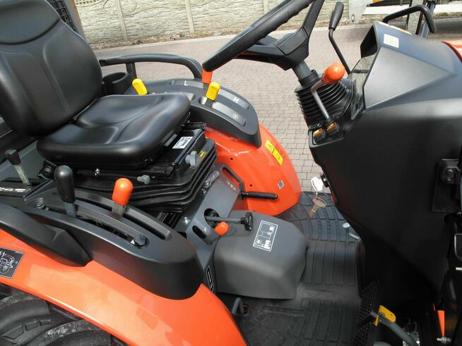 Mini Traktorek Kubota B2-231 4X4 23KM Mały Ogrodniczy