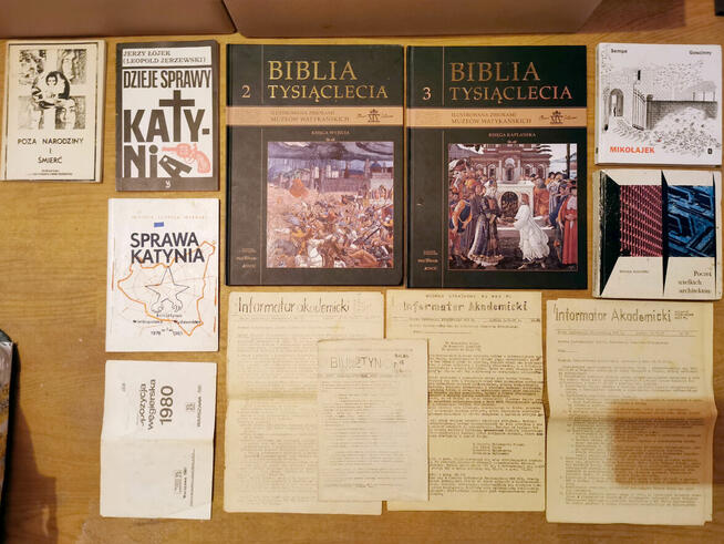 Książki - likwidacja biblioteki - 10 zł.