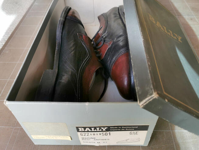 Męskie półbuty wyjściowe Bally, rozmiar 40 - 350 zł.