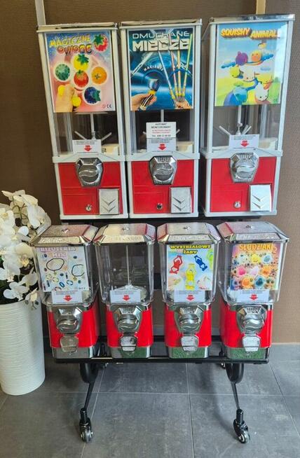 Automat sprzedający zabawki, kapsuły, DODATKOWY dochód