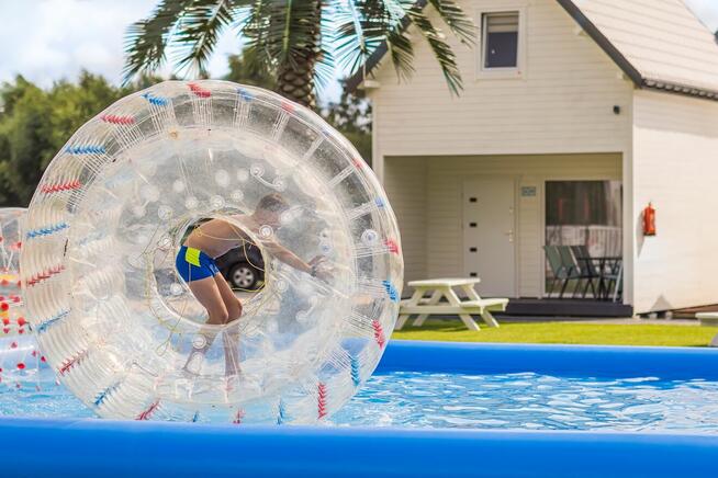 Domki letniskowe nad morzem z basenem animacje Dąbki