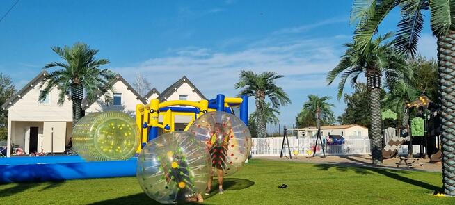 Domki letniskowe nad morzem z basenem animacje Dąbki