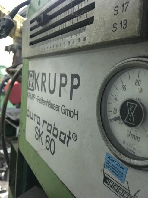 Wytłaczarkę do tworzyw