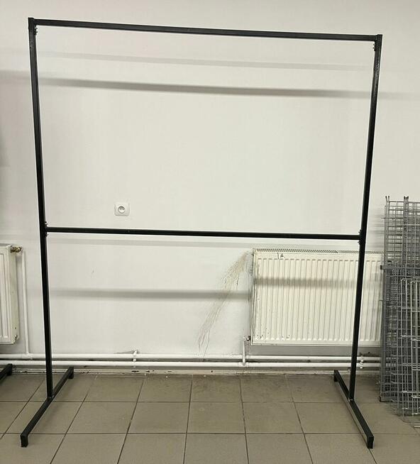 Likwidacja sklepu odzieżowego SPRZEDAM wyposażenie