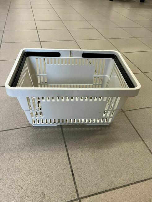 Likwidacja sklepu odzieżowego SPRZEDAM wyposażenie