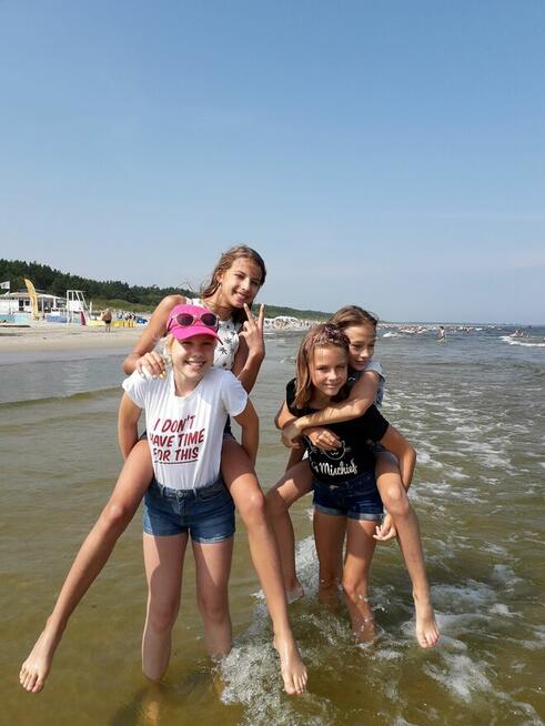 OBÓZ “LATO NA LUZIE – CHILL, SŁOŃCE, PLAŻA” 2025 DARŁOWO