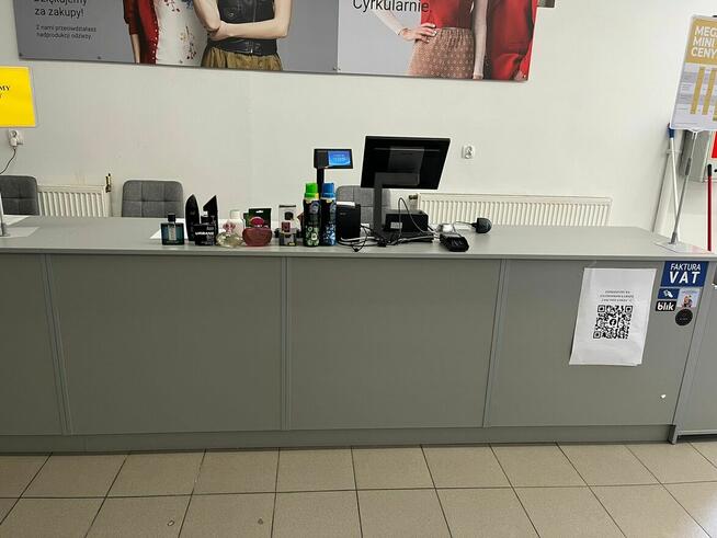 Likwidacja sklepu odzieżowego SPRZEDAM wyposażenie