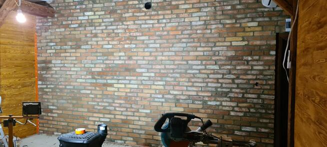 Płytka z cegły rozbiorkowej