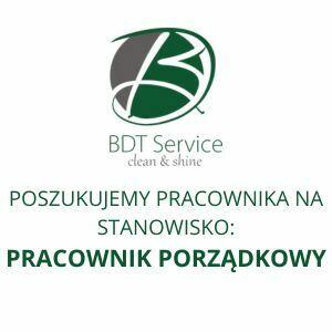 Pracownik porządkowy w firmie sprzątającej