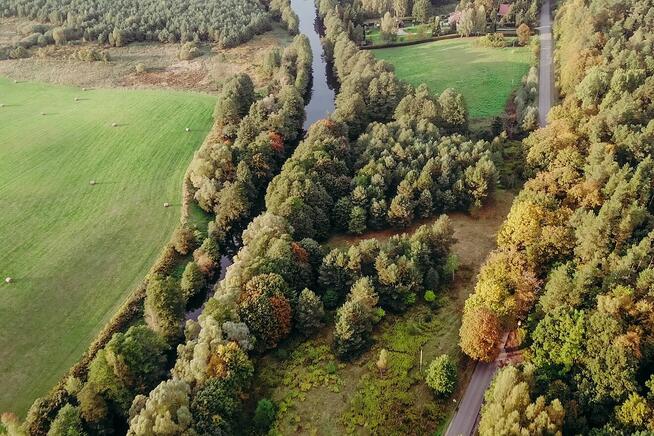Działka z linią brzegową Kanału Elbląskiego - Miłomłyn.