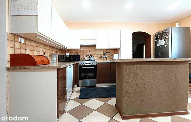 Dom na działce 4100 m2, Wiszniów, gm. Mircze