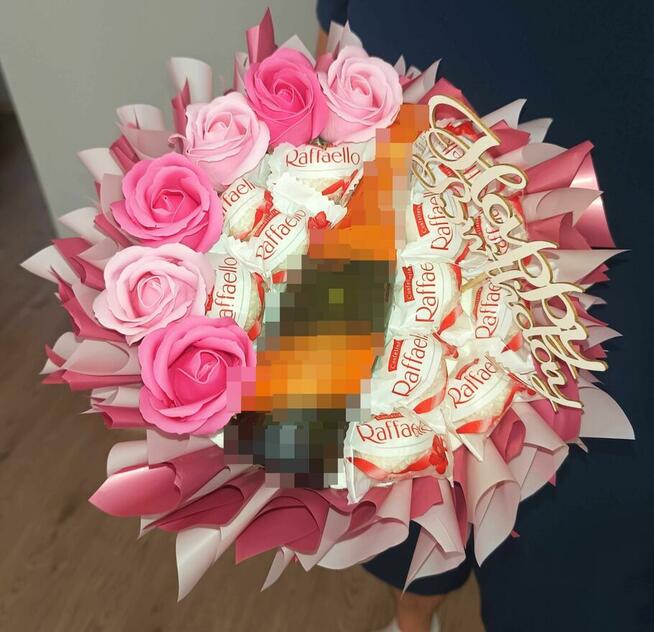 Bukiet urodzinowy z napojem! Idealny na Dzień Mamy!