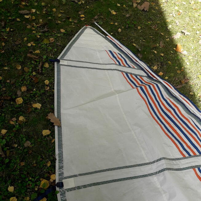 Żagiel do deski surfingowej