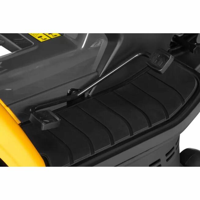 Traktor ogrodowy Stiga Estate 384