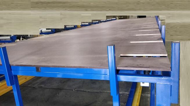 Stół motylkowy do prefabrykacji domów, linia produkcyjna.