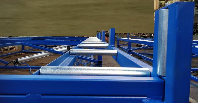 Stół motylkowy do prefabrykacji domów, linia produkcyjna.