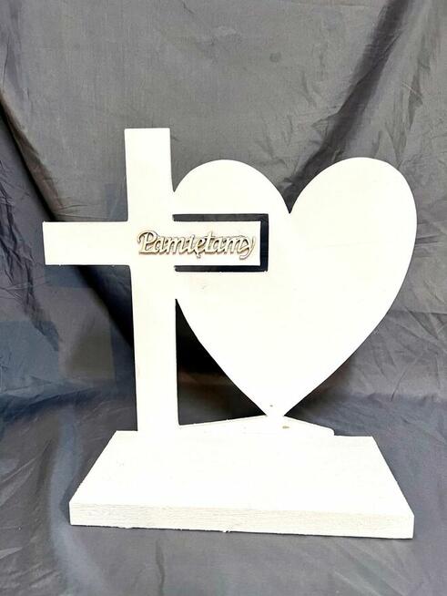 Podkłady sztuczne wiązanki ,wieńce ,misy cemenciaki ,stroiki