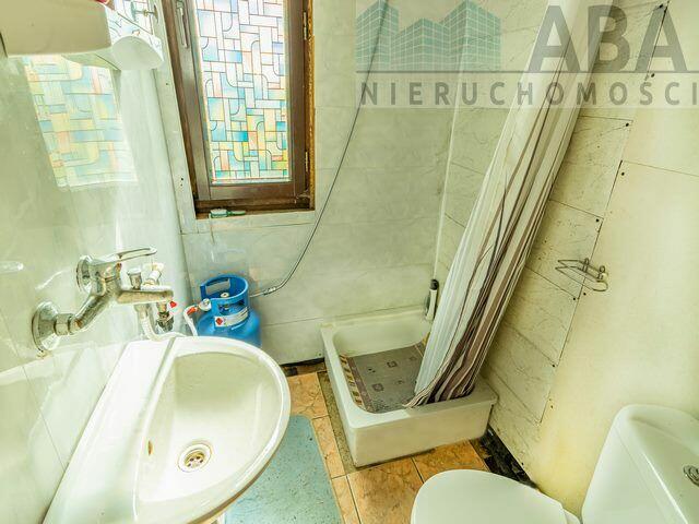 Domek letniskowy przy linii brzegowej jeziora Popielewskiego