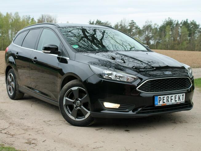 Ford Focus 1.0 EcoBoost 125 KM 6 BIEGÓW Klimatronik LED Navi PDC Grzane FOTELE