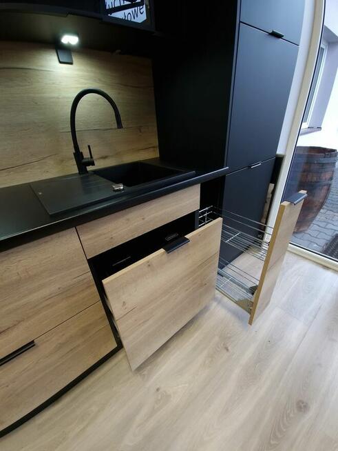 Zestaw mebli kuchennych