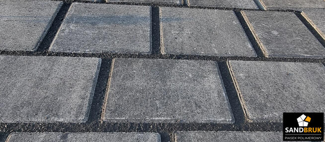 SandBruk Piasek Polimerowy Fuga Do Kostki Grafitowo Czarny