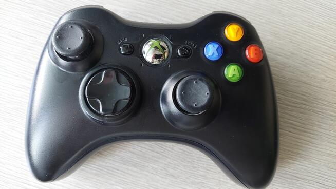 Xbox 360+Kinect+Pad+gry Stan jak nowy